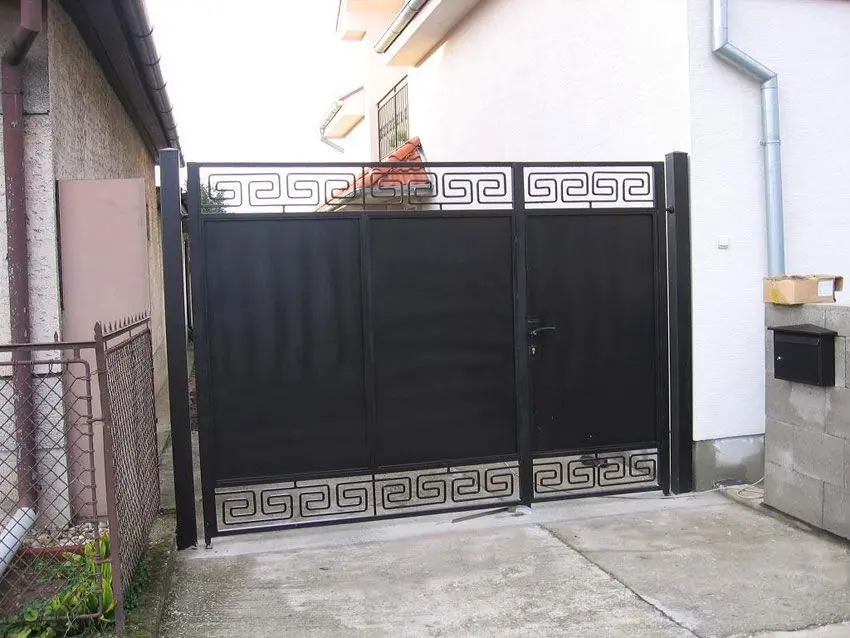 Schmiedetor P12 – Foto 1 von 1